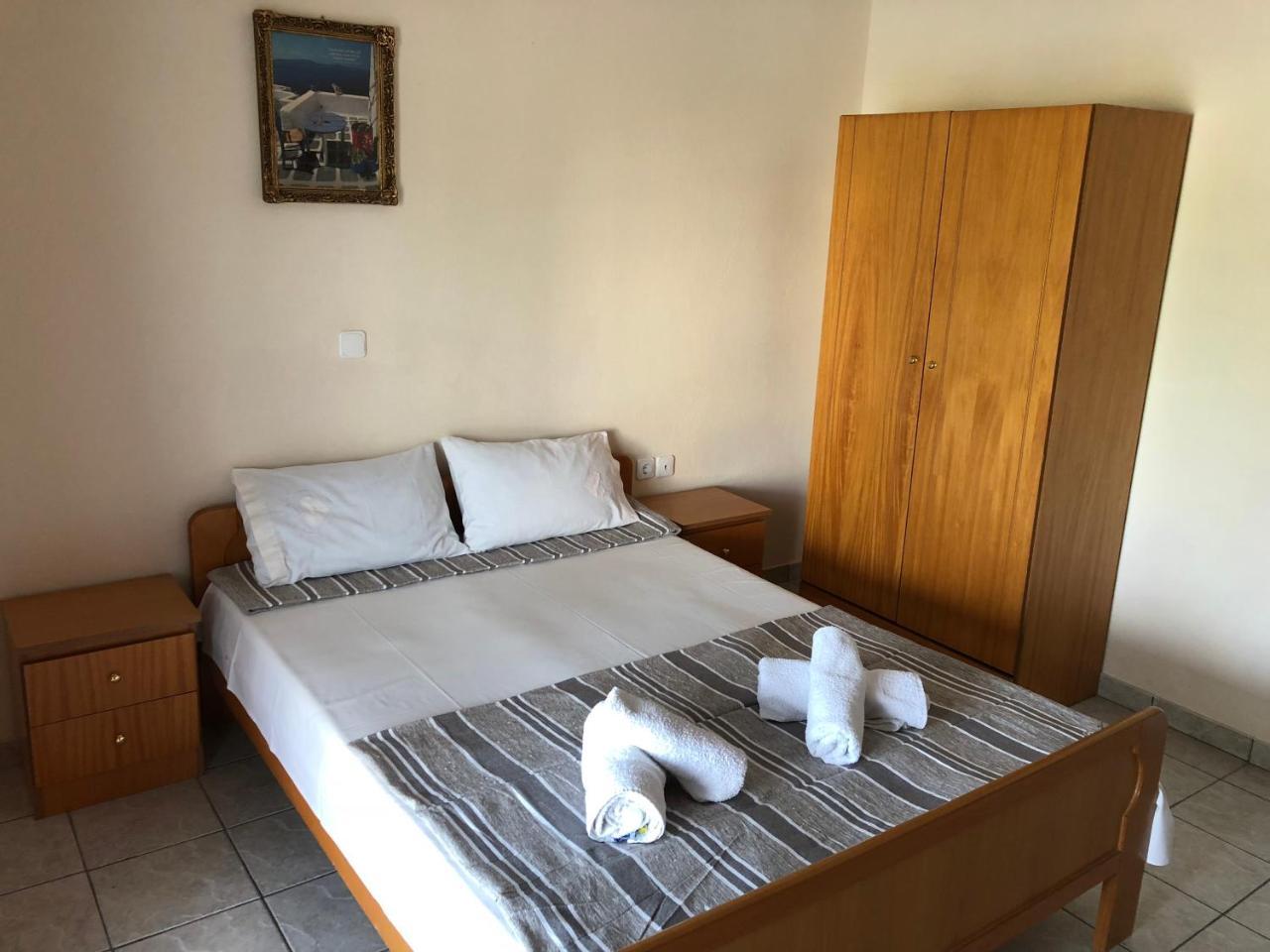 Rooms Lazos Olympiaki Akti Bagian luar foto