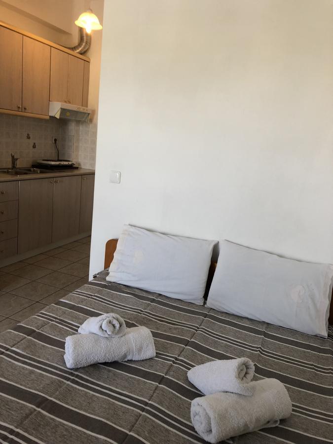 Rooms Lazos Olympiaki Akti Bagian luar foto
