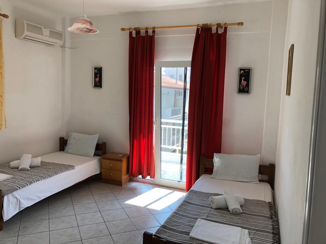 Rooms Lazos Olympiaki Akti Bagian luar foto