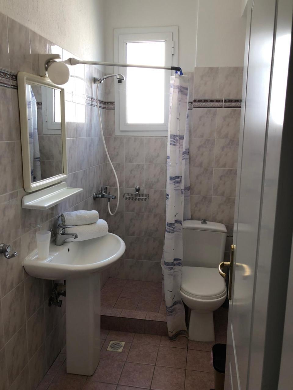 Rooms Lazos Olympiaki Akti Bagian luar foto